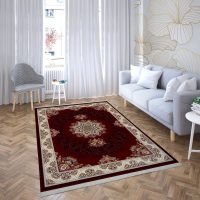فرش ماشینی هیوا طرح کلاسیک R-135 لاکی ۷۰۰ شانه